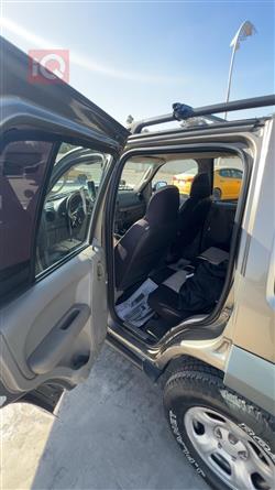 جیپ لیبێرتی